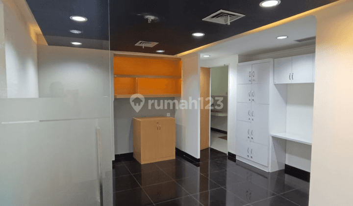 Disewakan Ruang Kantor Siap Pakai Kebayoran Baru, Jakarta Selatan 3