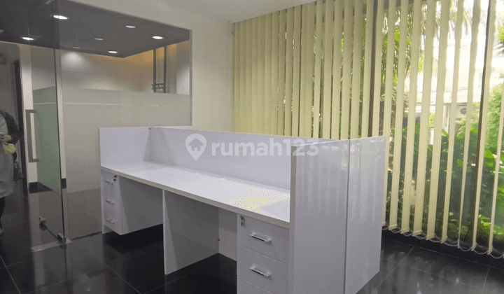 Disewakan Ruang Kantor Siap Pakai Kebayoran Baru, Jakarta Selatan 6