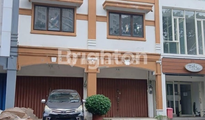 For Rent: Raya Darmo Permai Shop House, Ready to Use, No Renovation Needed