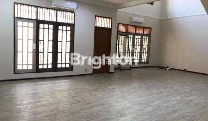 KAN RUMAH BARU RENOV SEMI FURNISH PAKUWON CITY VILLA WESTWOOD DEKAT SEKOLAH DAN MALLLT  375LB 600 ( 2 lantai)KT. 5KM 3Caroprt+ GarasiHGBBaru RenovAda ACHARGA  110 JT/TH 1