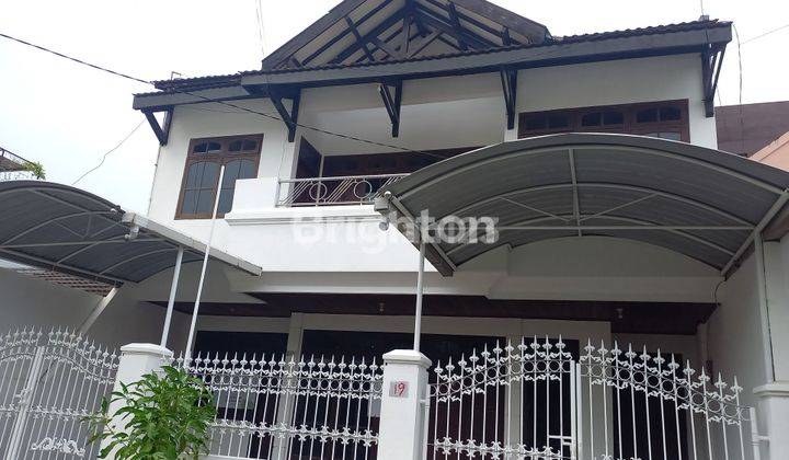 Rumah 2,5 lantai Siap Huni Mewah BARUK Selangkah Raya MERR, Superindo, dan Excelso 1