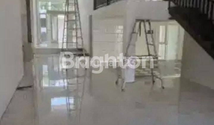 RUMAH BESAR SELESAI RENOVASI COCOK BUAT KANTOR PRAPEN INDAH Dekat JEMURSARI 1