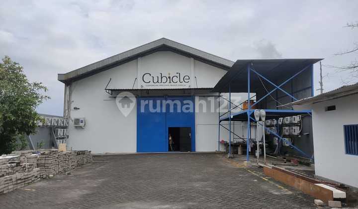 Warehouse Workspace Zero Busy Street Easy Access Ludah Wetan Highway