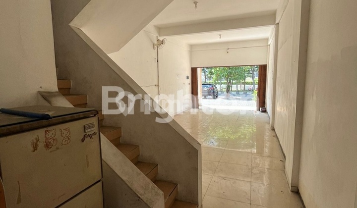 For Rent: Raya Darmo Permai Shop House, Ready to Use, No Renovation Needed 2