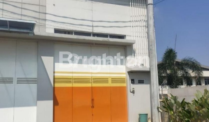 Tritan Container Access Warehouse Sedati Gedangan