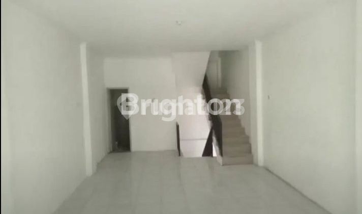 DiSewakan Ruko 3 lantai Nol Jl. GAYUNGSARI BARAT Lokasi Ramai Cocok Segala usaha 1