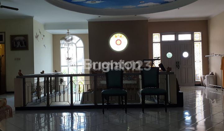 Siap Huni Bangunan 2 Lantai Desain Cantik RUNGKUT ASRI Dekat Transmart 2