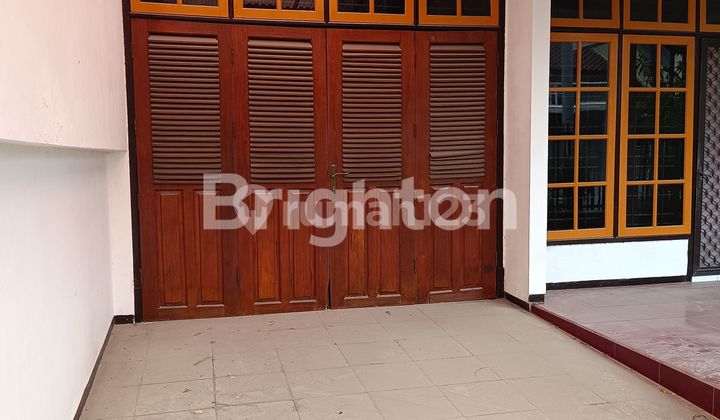 JUAL RUMAH JEMURSARI TIMUR LINGKUNGAN AMAN STRATEGIS JUAL RUMAH JEMURSARI TIMUR LINGKUNGAN AMAN STRATEGIS