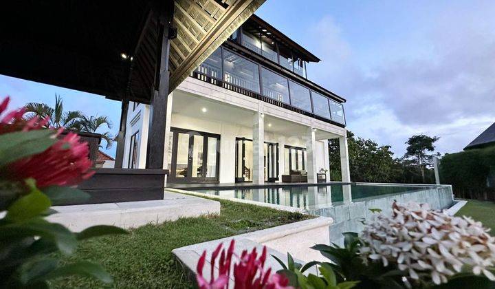 Villa Mewah 3 Lantai 3BR Ocean View di Uluwatu  2