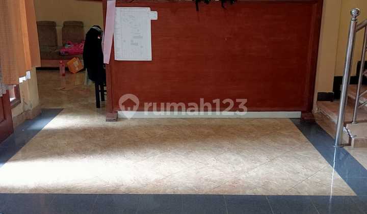 Disewakan Rumah 2 Lantai Dekat Sekolah dan Pasar 2