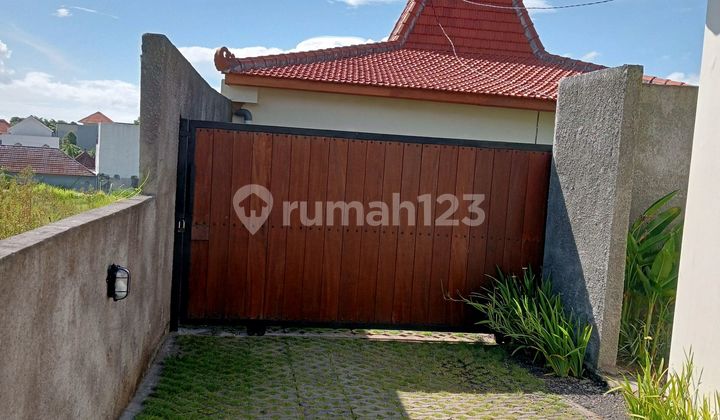 New Villa Tumbak Bayuh Disewakan Dekat ke Canggu New Villa Tumbak Bayuh Disewakan Dekat ke Canggu