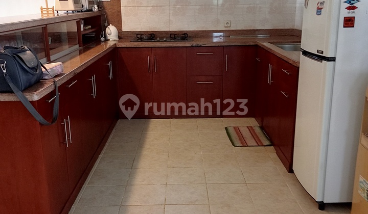 For Rent: East Denpasar House Near Diatmika School and Shopping Center