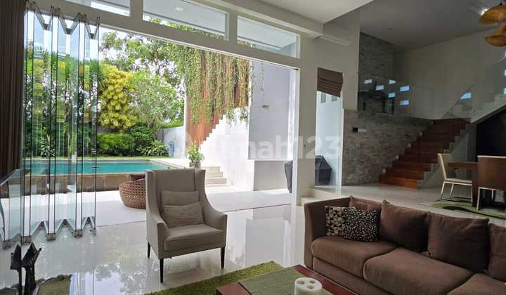 For Sale Tropical Luxury Villa Located in Jimbaran Badung Bali 2