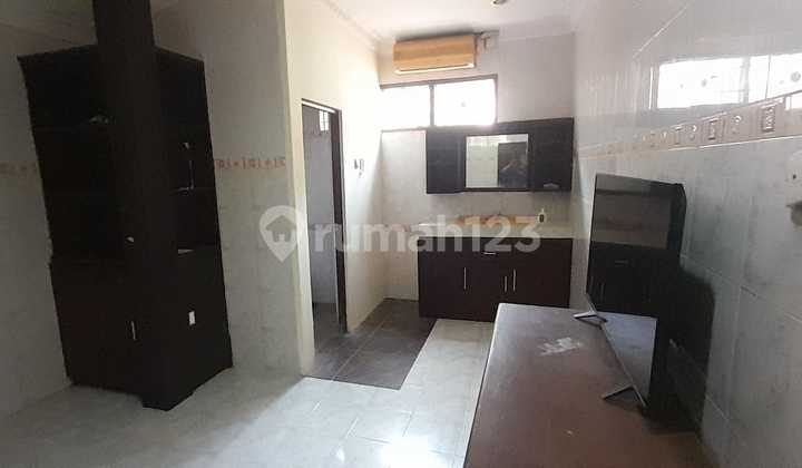 Di Jual Rumah Lantai 2 Dekat Living Word Denpasar Timur 2