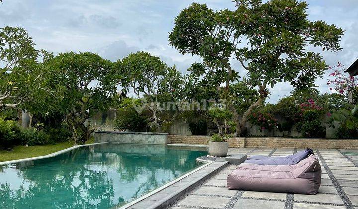 Lexury Villa Dengan Lokasi Sangat Strategis 1