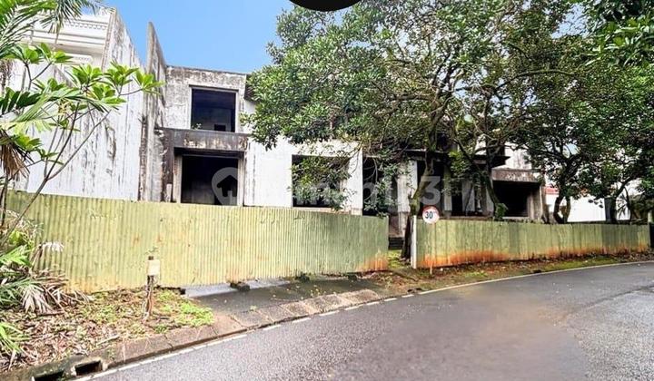 For Sale: Golf Course Hill Land, Pondok Indah, 1365 M2, SHM, 77 Million / M2. Prestigious South Jakarta Area. Dennis Wong - 08522291xxxx