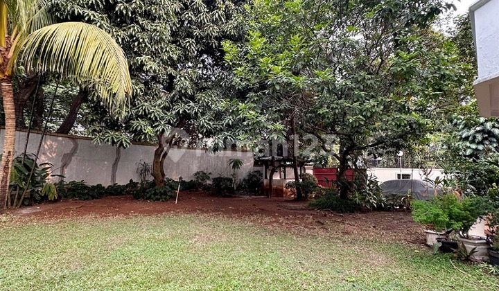 For Sale House Area Jl. Sriwijaya, SHM, Land Area 1644 m², Building Area 630 m², 6 Bedrooms+2, 6 Bathrooms+1, Pavilion, 180 Million per m², Dennis Wong - 08522291xxxx 2