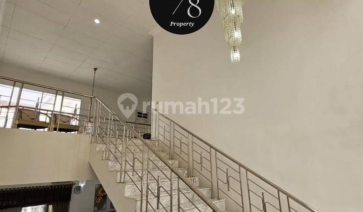 For Sale Rumah Hook Pondok Indah. Kawasan Premium.lt 660/ LB 600, 2 Lt, SHM, Terawat, Harga 29M. Dennis Wong - 0852xxxxxxxx 2