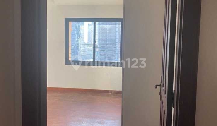 Dijual Kusuma Candra Penthouse. Scbd. 4Br. 358M. Harga 8M. 2