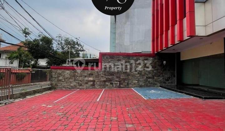 Jual Gedung @Menteng, Jantung Kota, 5 LT, LT 550 / LB 1850, SHM, Lift, Parkir Luas, Harga 48M. Dennis Wong - 0852xxxxxxxx