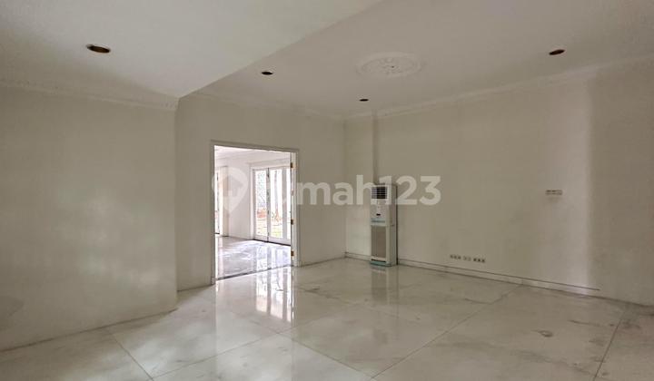 Rumah Mewah Menteng! LT.1500/LB.1500. 4KT. 3KM. 2Lt. Harga 300M 2