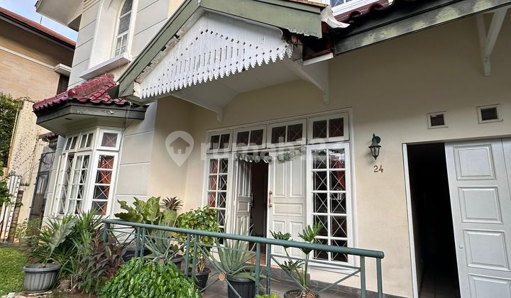 Rumah Keb. Baru. Lt.366/Lb.500. 3Br. 4Bath. Harga 26M