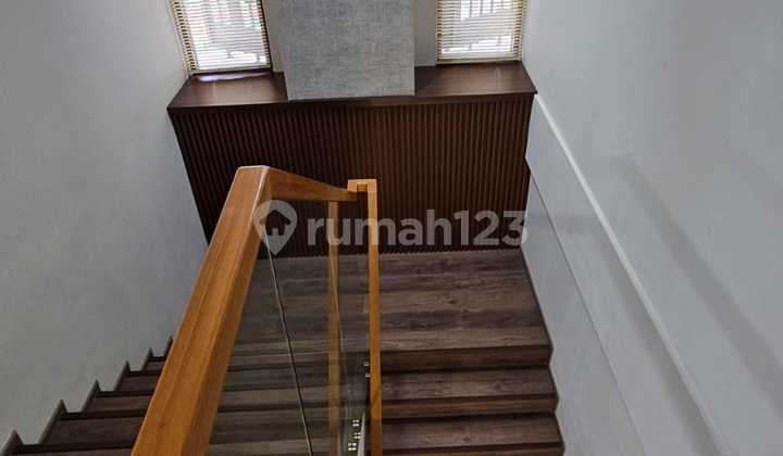 Penthouse Senopati Suites, luas 357 m². 4BR. 2Lt. Harga 19,5M 2
