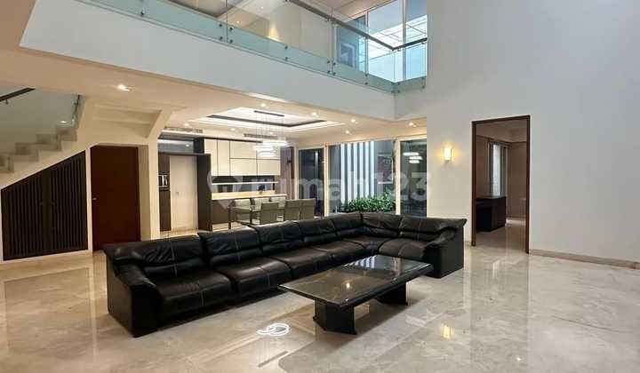 Dijual Rumah Lux di Mega Kuningan. Lt.301m/Lb.315. SHM. Harga 23M Dijual Rumah Lux di Mega Kuningan. Lt.301m/Lb.315. SHM. Harga 23M