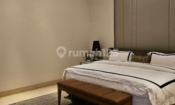 For Sale: Luxury House in Menteng, Central Jakarta. Land Area 377m²/Building Area 800m². 2.5 Floors. Freehold Title. Price 40B! DENNIS WONG - 0852.2291.6888 2