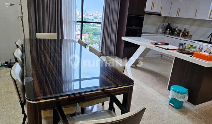 Senopati Suites Penthouse, 357 sqm. 4BR. 2 floors. Price 19.5M.