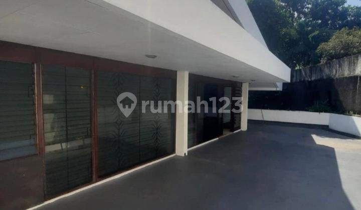 Jual Rumah Kokoh PONDOK INDAH, LT.601/LB.430. 2 Lantai. 7BR. 4Bath. Harga 20M! DENNIS WONG - 08522291xxxx