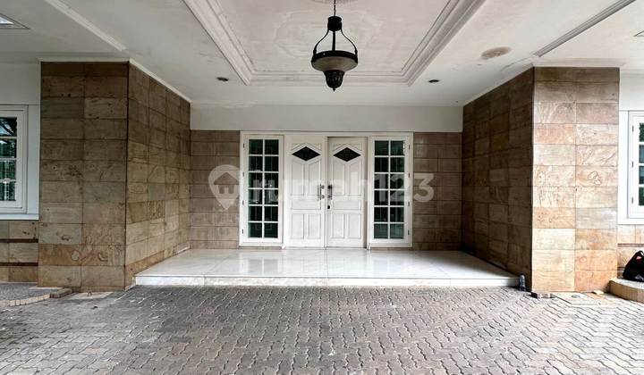 JUAL / SEWA RUMAH MENTENG, LT 1500, LB 1500, STRATEGIC LOCATION, DEKAT SUDIRMAN, THAMRIN, KUNINGAN, SEWA USD 12.500/bln ( JUAL 300M )