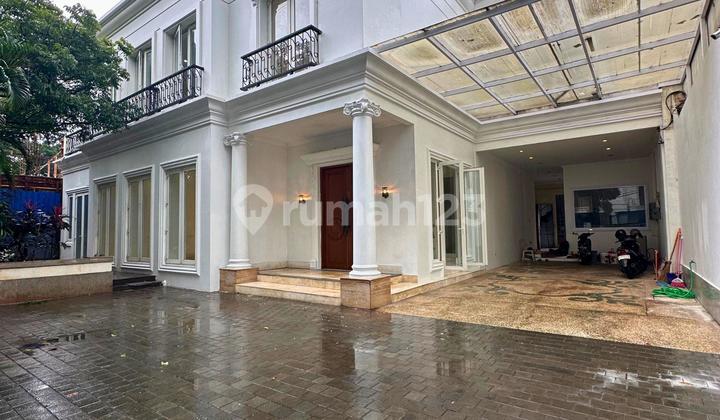 Jual Rumah Mewah Jl. Wijaya 1, LT. 555/LB. 700. 5BR. Harga 45M. 