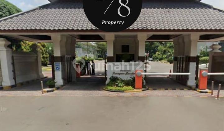 For Sale Land in Elite Senayan Residence Complex. Located on Boulevard Street, Rare Opportunity, Land Area 560M2, Freehold Title, Price 130 Jt /M2. Dennis Wong - 08522291xxxx For Sale Land in Elite Senayan Residence Complex. Located on Boulevard Street, Rare Opportunity, Land Area 560M2, Freehold Title, Price 130 Jt /M2. Dennis Wong - 08522291xxxx