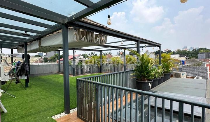 Jual Rumah AMERICAN CLASSIC KEBAYORAN BARU. LT.208/LB.500. 3BR. Hadap Selatan. Harga 15,5M! DENNIS WONG - 08522291xxxx 2