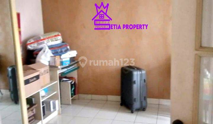 Rumah Classic 2 Lantai Siap Huni di Kota Wisata, Dekat Gate Toll 2