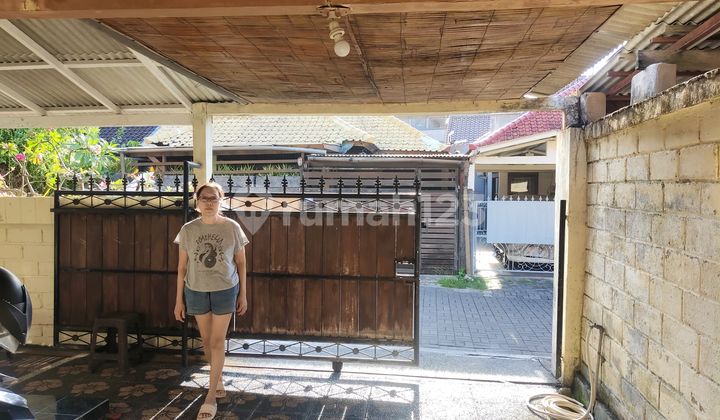 For Sale Cheap House in Jimbaran. Land 150M2. Price 1.5 Billion Slightly Negotiable. 2