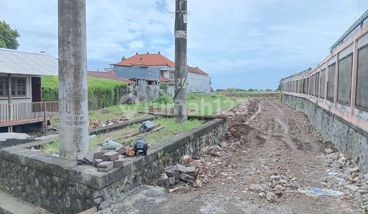 For Rent Cheap Land in Padang Galak Sanur. Plot 200M2. Price 15 Million Per Are Per Year