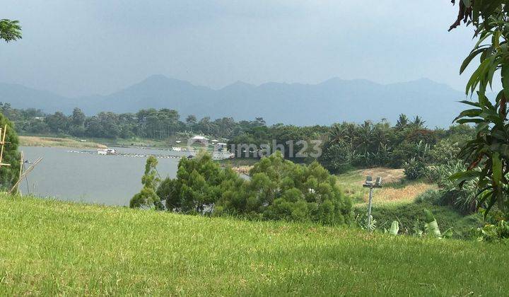 Kavling Lake View di Kota Baru Parahyangan 1