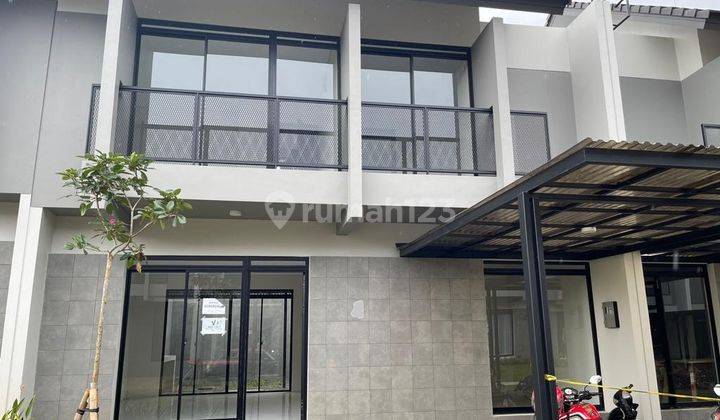 Rumah Baru Strategis di Kota Baru Parahyangan 1