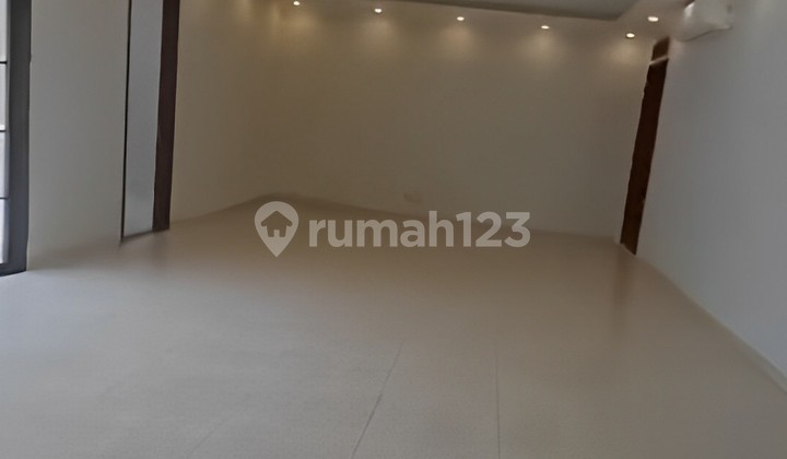 Rumah Mewah Terawat Bandung Tempo Doeloe, Kota Baru Parahyangan 8