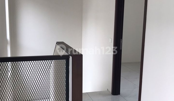 Langka.. Rumah di Tatar Tarubhawana Depan Taman Lake View Kbp 3