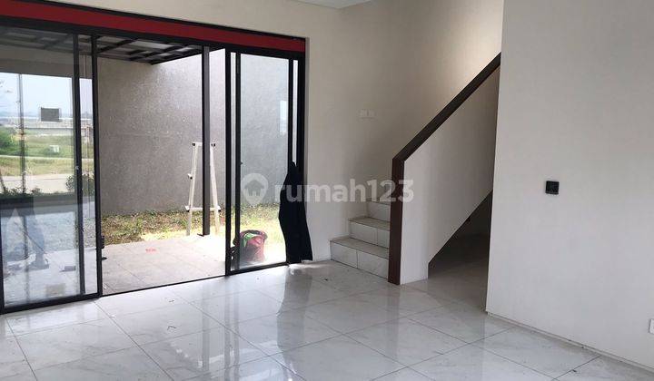 Langka.. Rumah di Tatar Tarubhawana Depan Taman Lake View Kbp 9