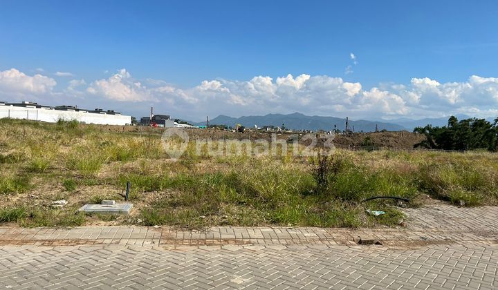 Quickly Selling Out Punawangi Plots in New Parahyangan City. Quickly Selling Out Punawangi Plots in New Parahyangan City.