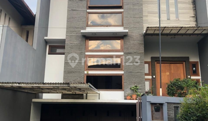 Dijual Rumah Strategis di Taman Milenia Pasteur., Bandung Kota Dijual Rumah Strategis di Taman Milenia Pasteur., Bandung Kota