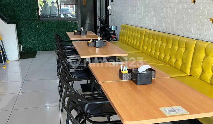 Disewakan Ruko Strategis Siap Pakai di Kota Baru Parahyangan - Lokasi Premium! 2