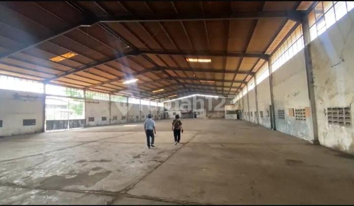 For Rent: Spacious Strategic Warehouse in Rancaekek, Bandung For Rent: Spacious Strategic Warehouse in Rancaekek, Bandung