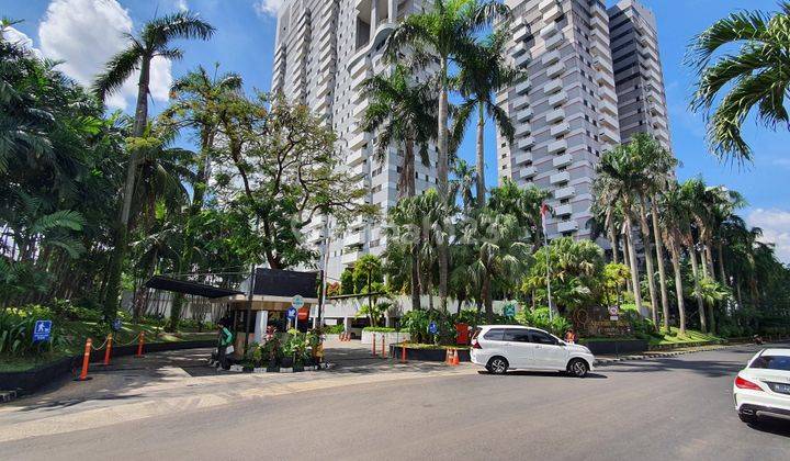 Apartemen Bonavista 3 BR Penthouse Type Mezanine Furnished 1