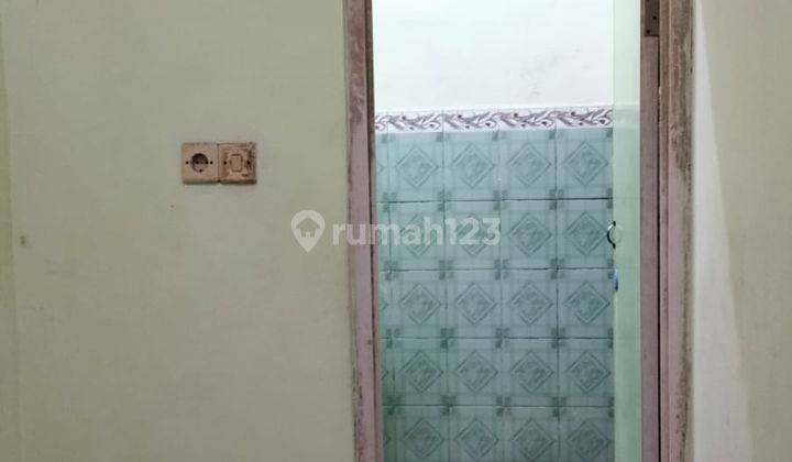 Disewakan Rumah Bangunan 1,5 Lantai di Babatan Indah, Surabaya 13