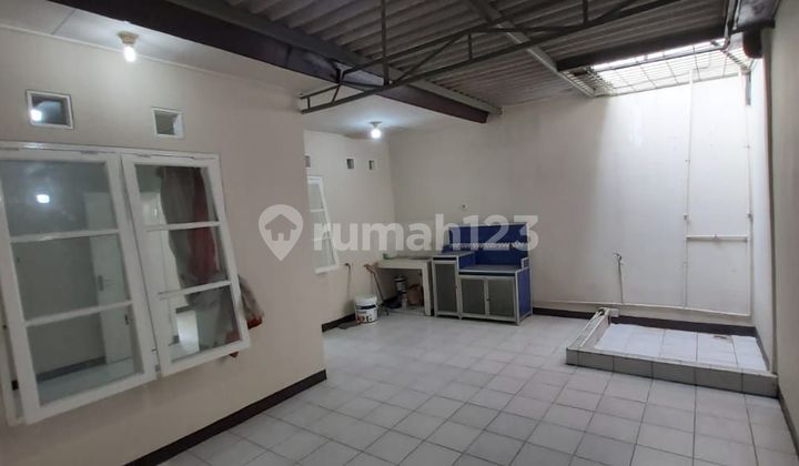 DI JUAL CEPAT RUMAH RAPI SIAP HUNI DI TAMAN ROYAL 3, TANGERANG 2